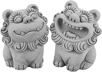 シーサー　狛犬 縁起物 置物 魔除け Amazon.co.jp: UPKOCH シーサー 置き物 獅子 魔除け 狛犬 置物